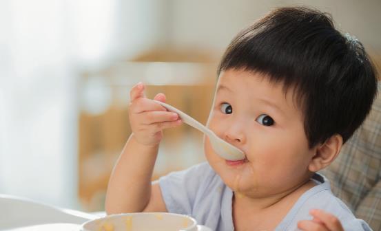 適合小孩春夏天吃蔬菜有哪些 寶寶春夏季飲食的注意事項(xiàng)